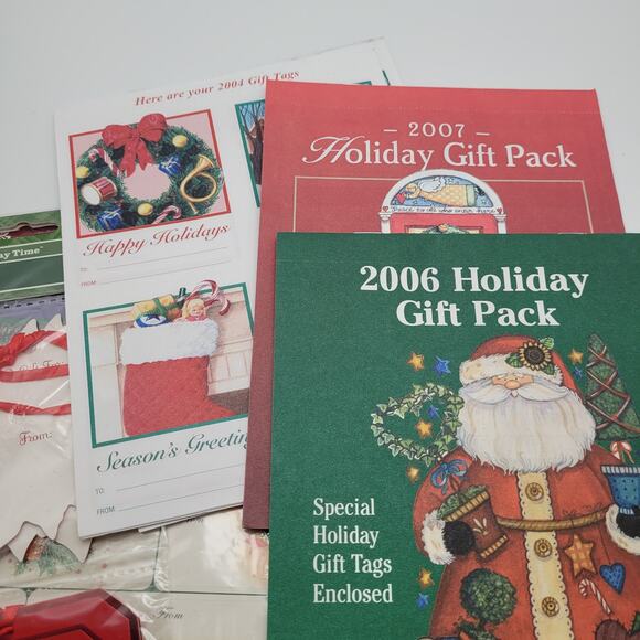 Large Lot of Vintage Gift Tags Stickers Cards Holiday Christmas - Picture 10 of 10